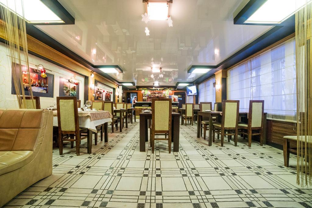 Amaks Vizit Hotel Gomel Dış mekan fotoğraf