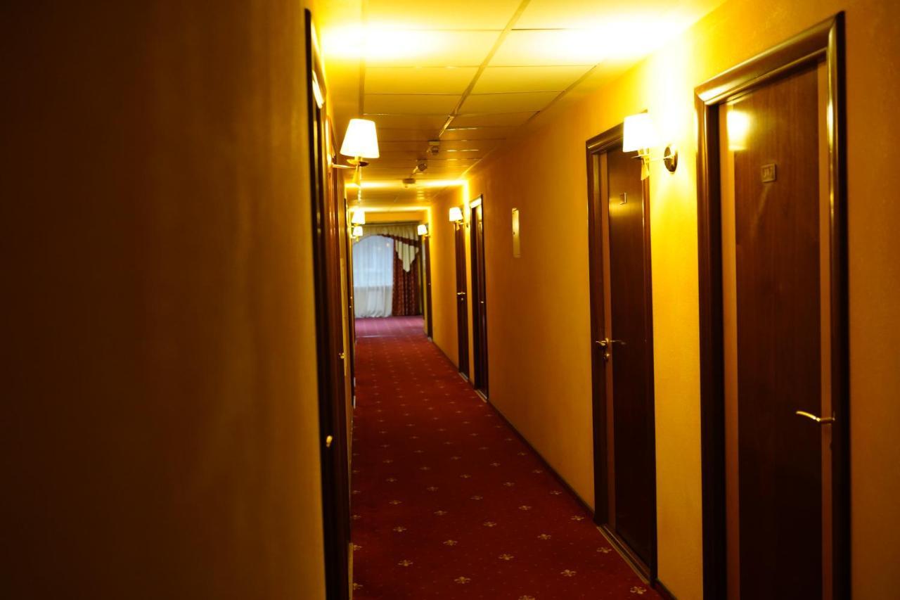 Amaks Vizit Hotel Gomel Dış mekan fotoğraf