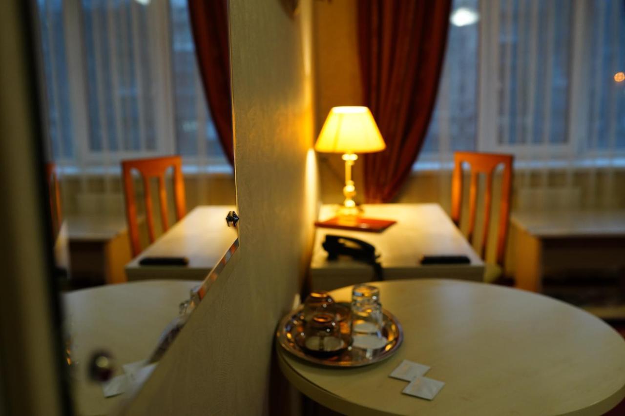 Amaks Vizit Hotel Gomel Dış mekan fotoğraf